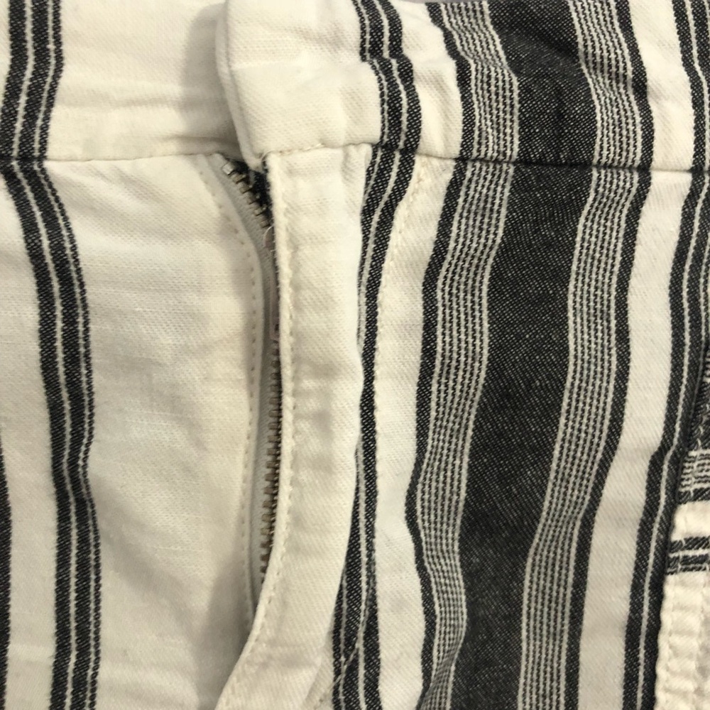 Calvin Klein Skirt - Picture 2 of 6